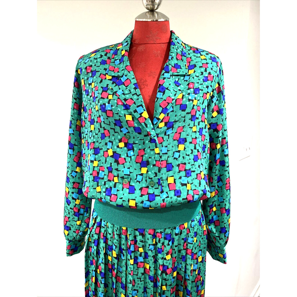 Vintage skirt set 1980’s US size 10 silky green polyester pleated skirt 2-pc - Picture 2 of 11